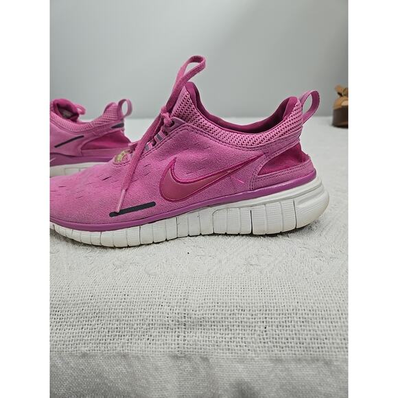 Nike Free Sue Women's US 9 Running Training Shoes Pink Magenta QS2 - Picture 7 of 11